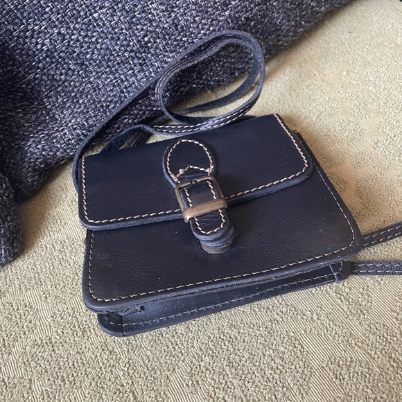 SR Genuine Leather Mini Crossbody Bag Made in Canada - Picture 6 of 7